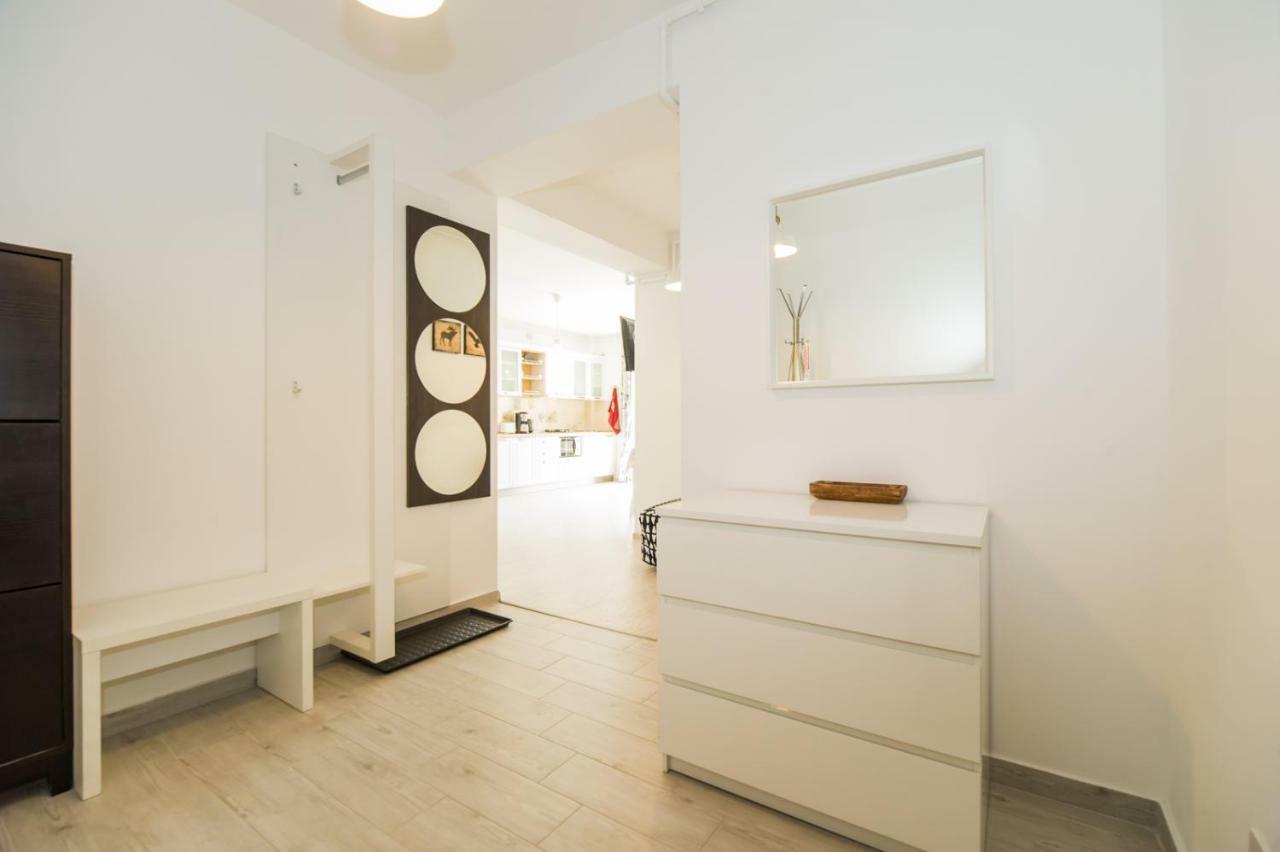 Schiller Apartment 57 - Free Private Parking Brasov Exterior photo